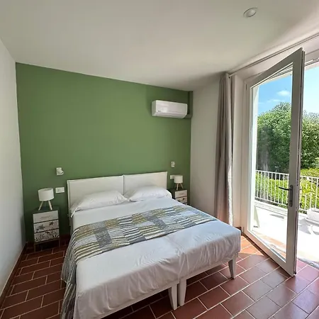 Viola Rooms, A 200mt Dalla Di Séjour chez l'habitant *