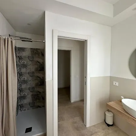 Viola Rooms, A 200mt Dalla Di