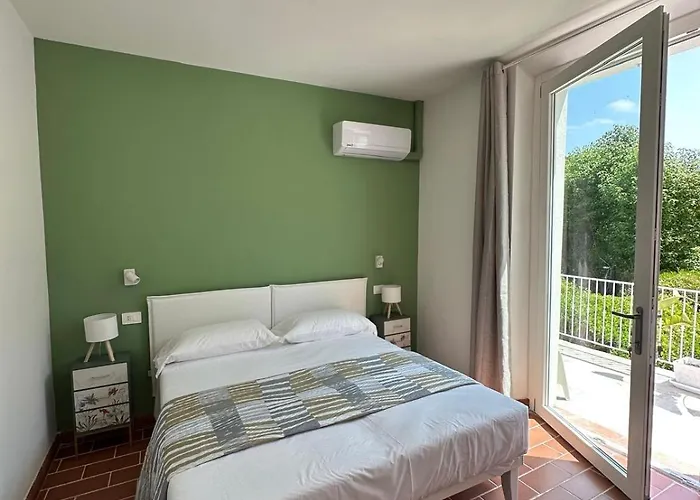 Viola Rooms, A 200mt Dalla Di Проживание в семье *